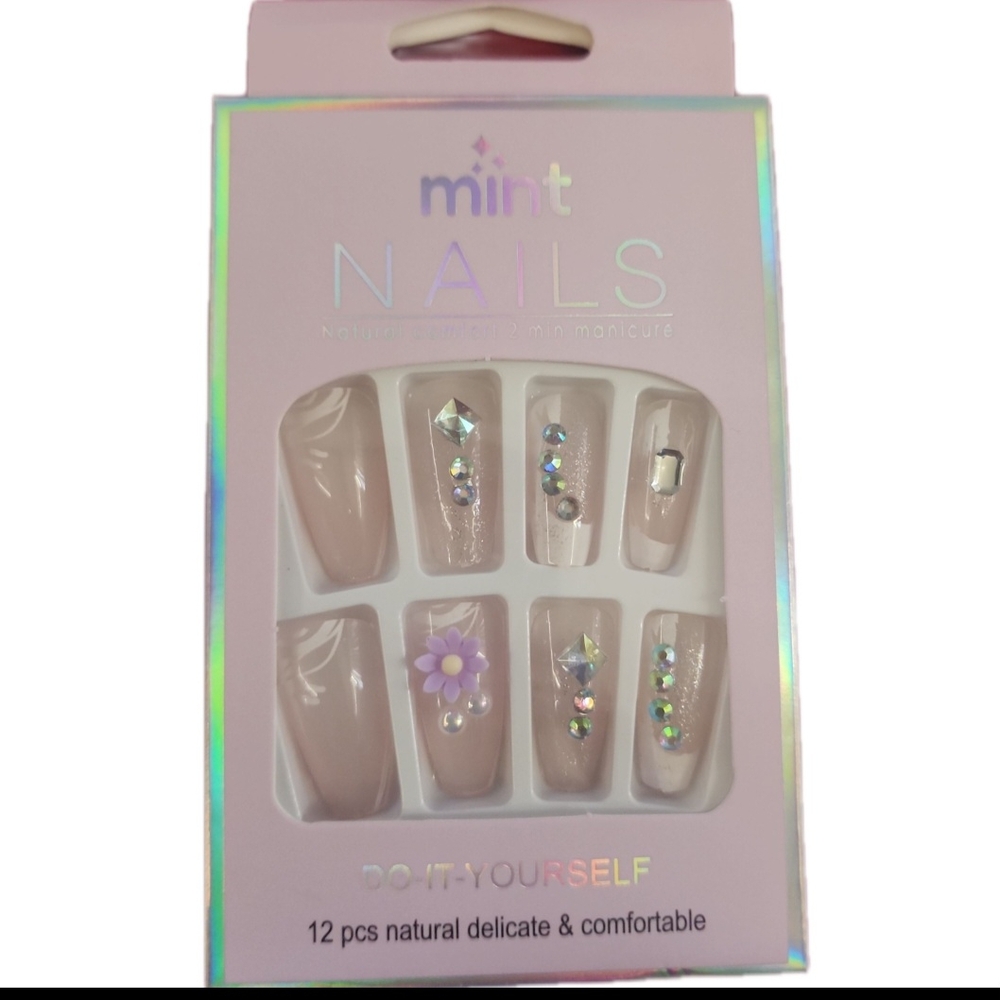 Mint Nude Press-On Nails with Rhinestones